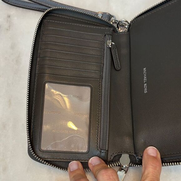 Michael Kors Wallet Metallic Geometric Embossed Wristlet Full Zipper - Picture 14 of 16